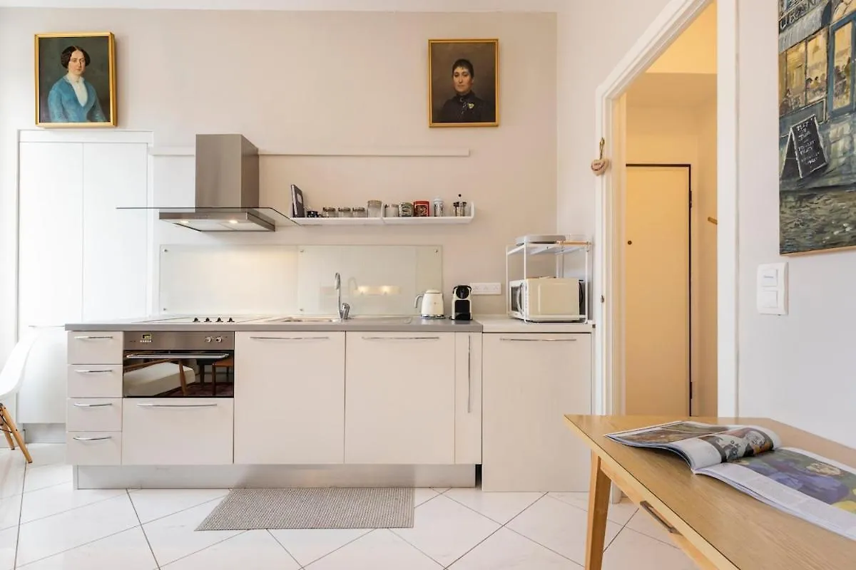 La Library - Luminous Apartment In City Center - Close To Sea Menton