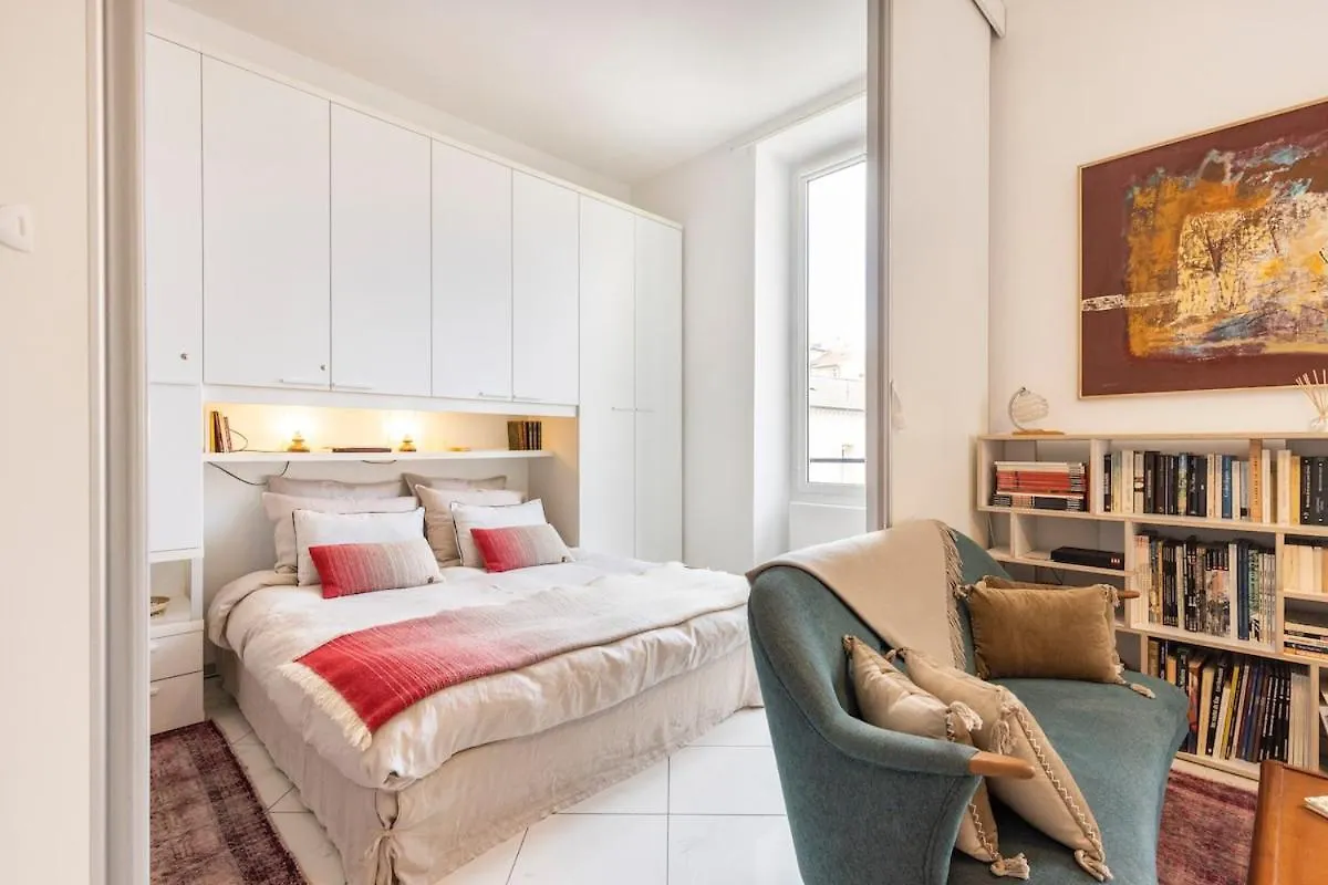 La Library - Luminous Apartment In City Center - Close To Sea Menton