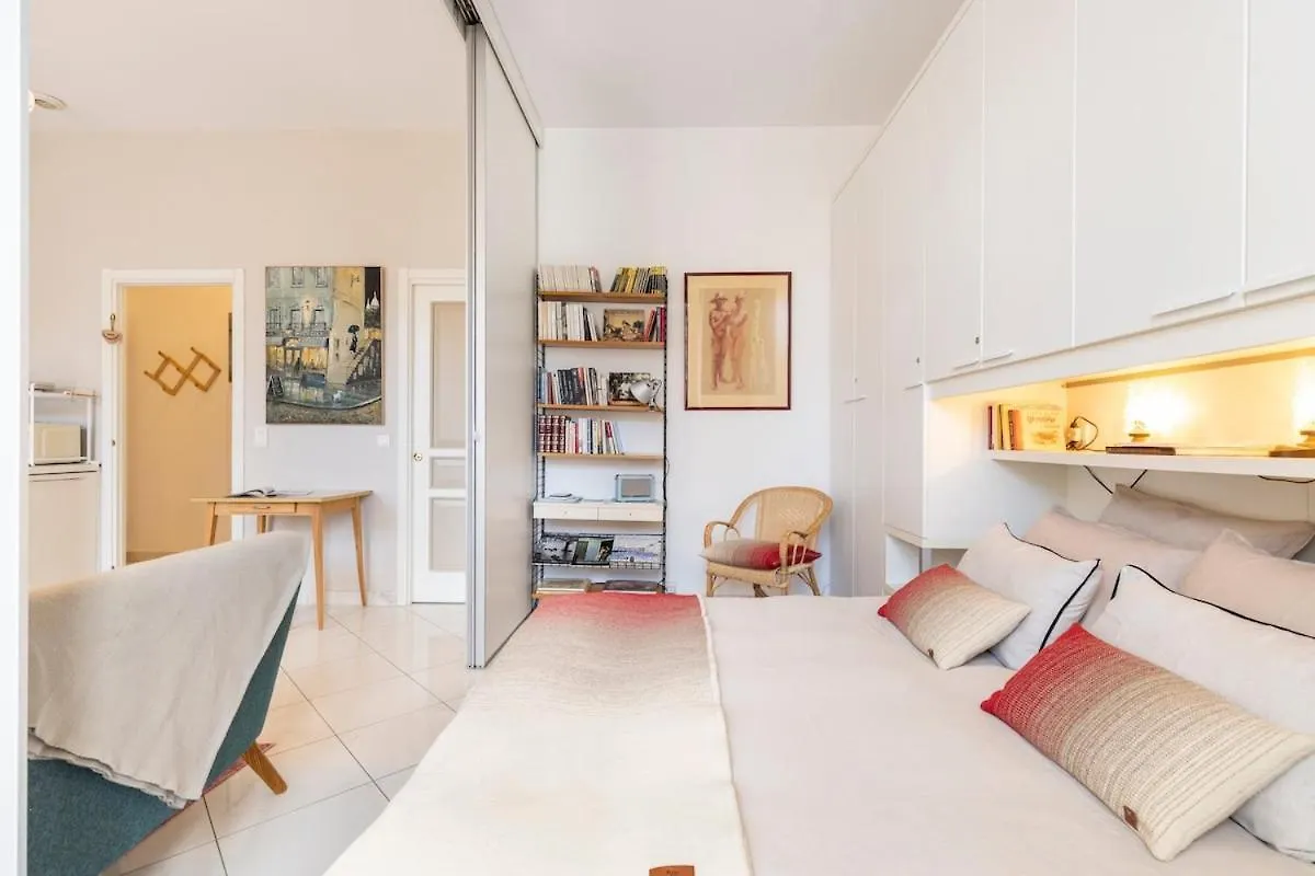 La Library - Luminous Apartment In City Center - Close To Sea Menton 0*,