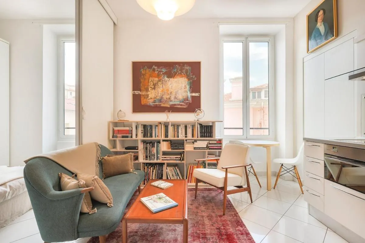 La Library - Luminous Apartment In City Center - Close To Sea Menton